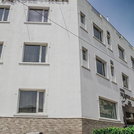 Fabhotel Marble Arch Karol Bagh Дели Экстерьер фото