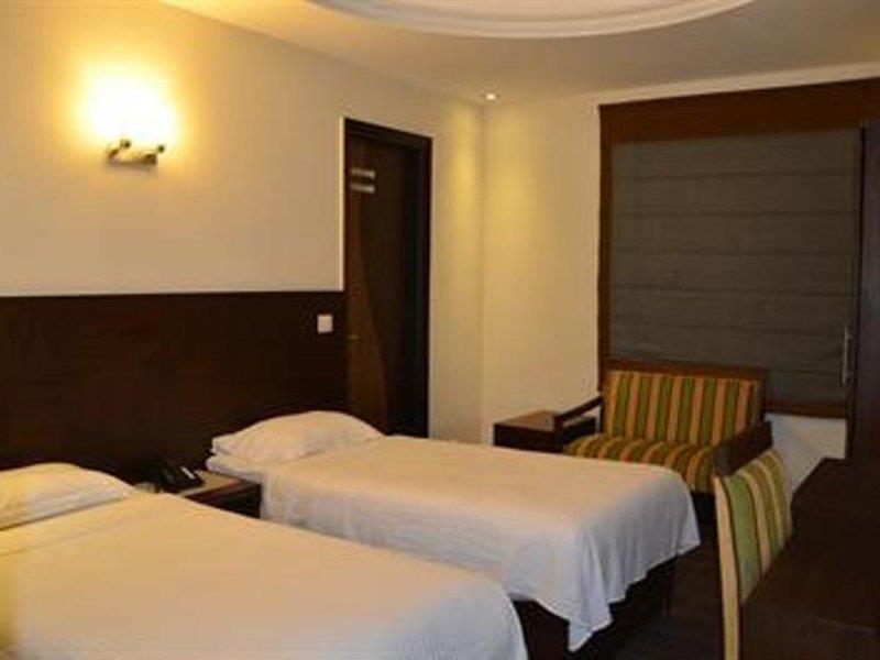 Fabhotel Marble Arch Karol Bagh Дели Экстерьер фото